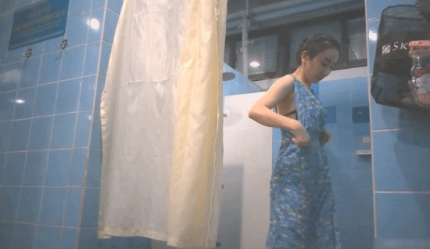 ✅【稀缺浴室】TP某水上乐园温泉会所各种美女浴室换衣洗澡51分钟