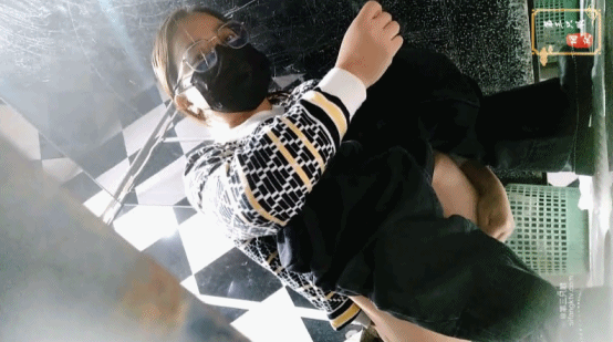 【厕拍】12月7日原创首发最新❤️国内服装城偷拍-罕见处女B[高清有声版][1]~[2]【7.63G】