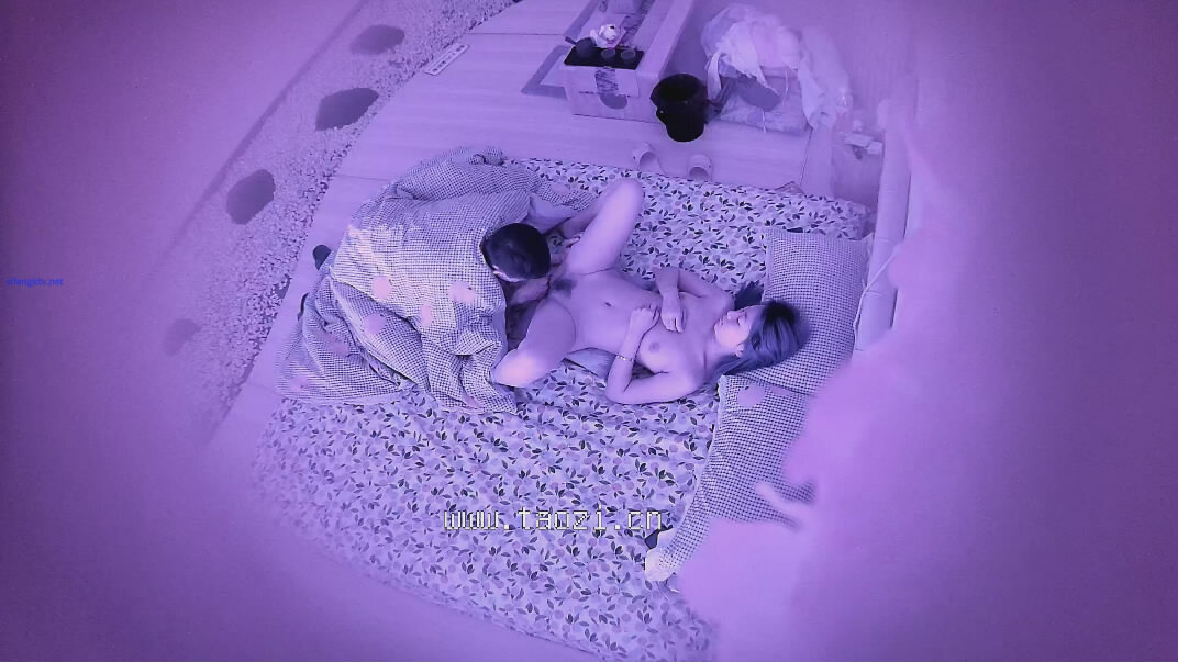 2024-3-30新流出酒店偷拍❤️校花美女与舔逼狂魔男友的极限拉扯草完闻闻避孕套里精子的味道