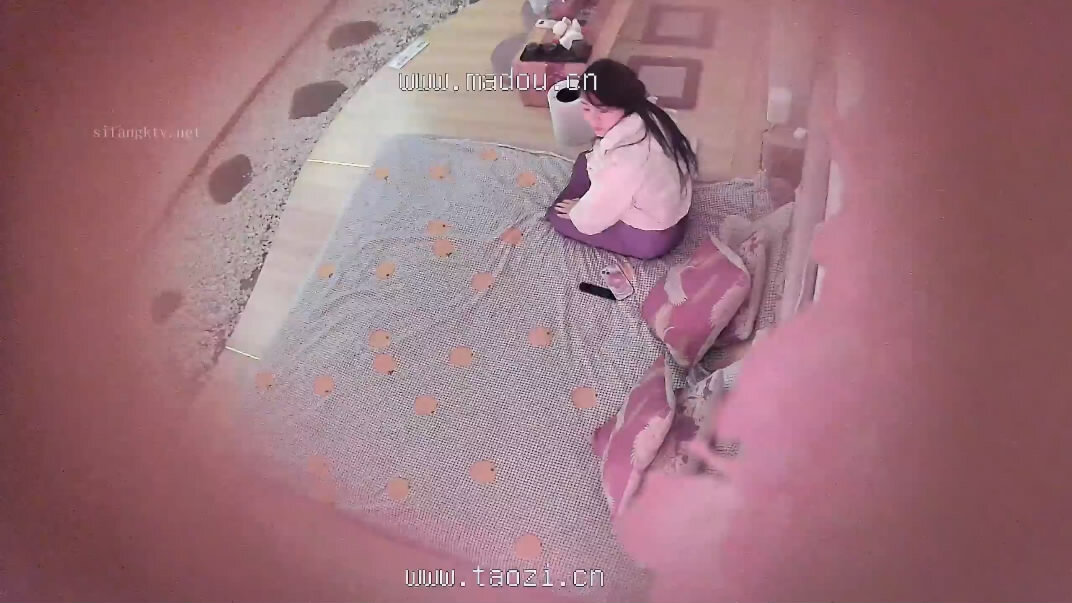 2024-3-1流出酒店偷拍❤️极品大奶气质御姐和领导幽会偷情大战