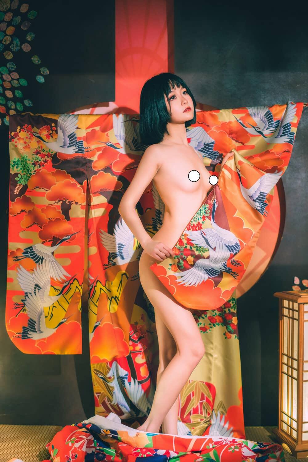 黄金二逼王 - 制衣 [45P581M]