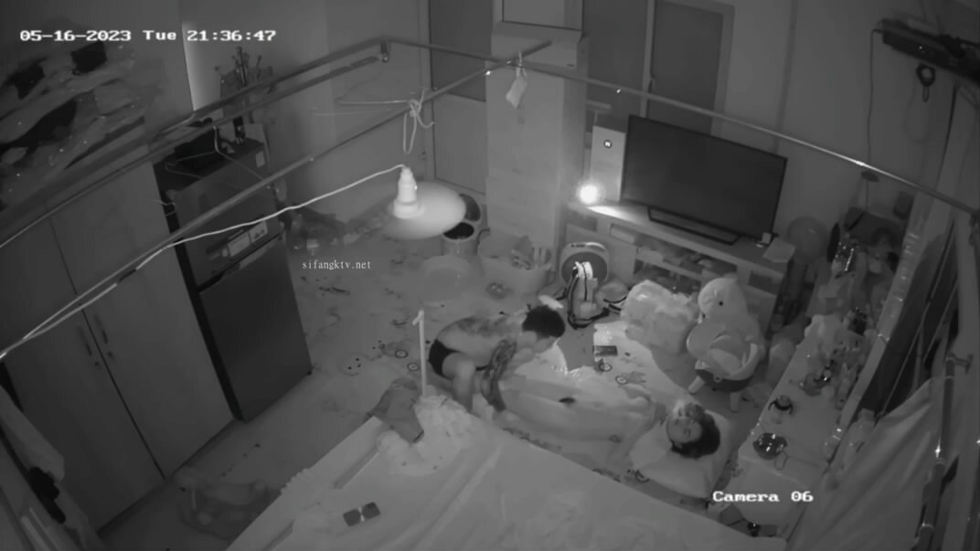 2023-5月精选黑客破解家庭网络摄像头偷拍❤️纹身小哥和媳妇在地铺操逼