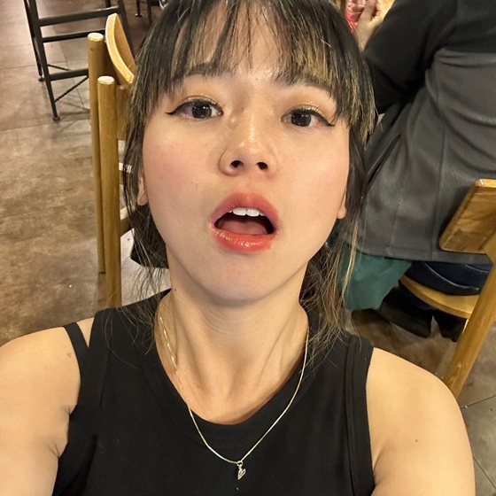 【极品反差婊】超高颜值❤️男友泄露❤️有视频裸聊，也有疯狂玩弄艹逼，简直爽歪歪，让人羡慕！