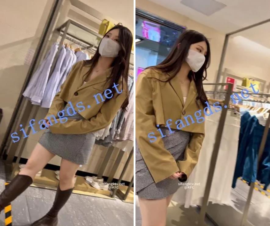 尾随偷拍❤️极品美女和帅哥男友逛街性感翘臀短裙丁字裤够骚百褶裙竟然无打底❤️极品超薄黑丝小姐姐透心凉抄底