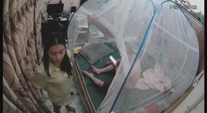 萤石云黑客破解家庭摄像头偷拍❤️老夫嫩妻的日常性生活胖哥内射媳妇一屁股精液