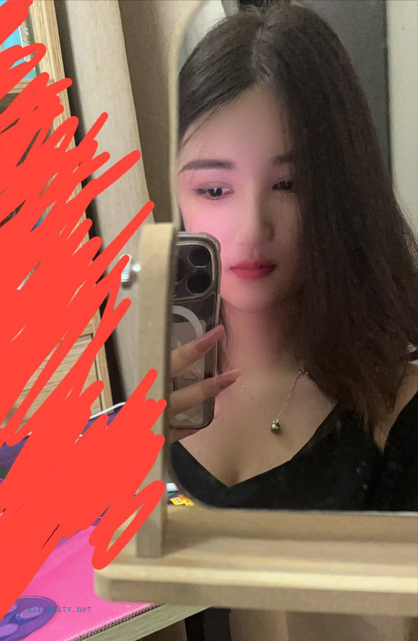 √超高颜值骚货楼凤之雨婷，身材好 白皙大奶 极品翘臀 没有一点赘肉 后入上位 大屌无情啪啪超刺激