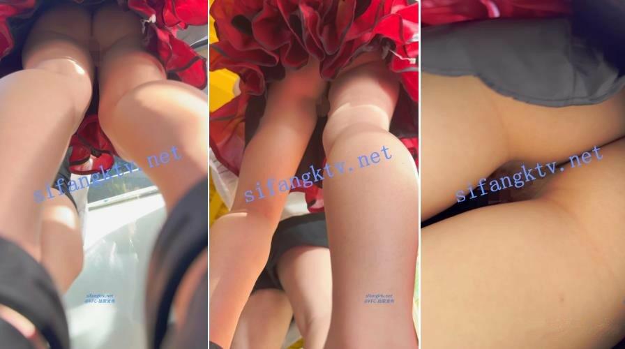 大神偷拍美女裙底风光❤️KFC ⭐年度精品.极品学生妹无内贴逼拍摄骚逼白色液体流出