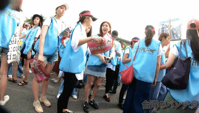 【精品CD】台湾跟拍抄底合集29部合一 基本上都是气质小姐姐