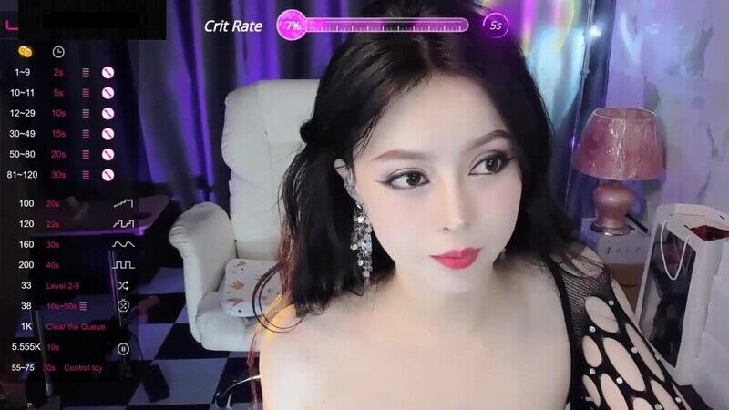 ❤️❤️❤️ Stripchat站，烈焰红唇御姐【reaowna】网袜高跟鞋，炮击抽插翻白眼，大黑牛头部塞穴