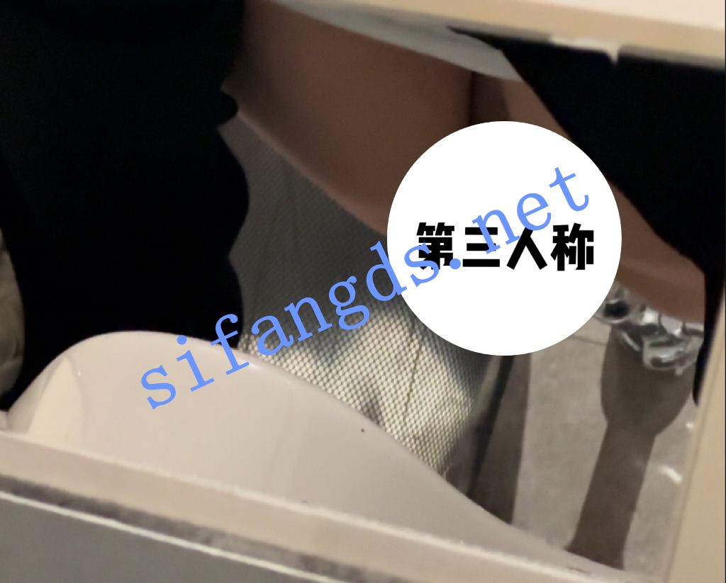 ⚡第三人称⚡原创厕拍⚡回归新作图书馆闯拍极品无毛⚡