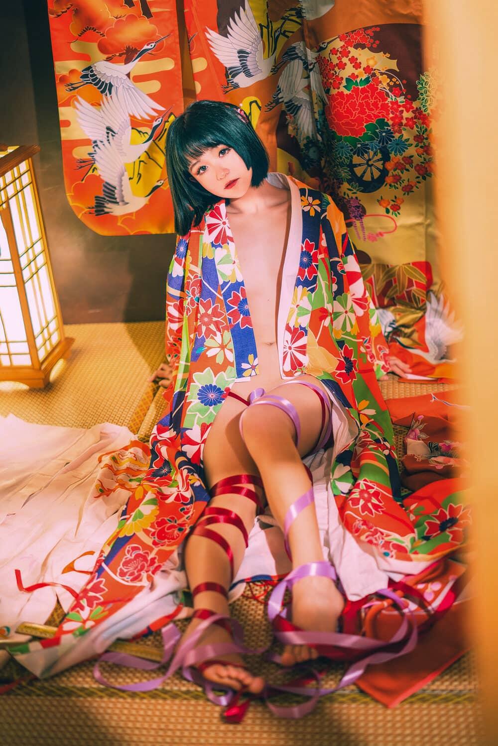 黄金二逼王 - 制衣 [45P581M]